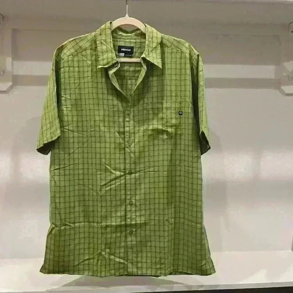 Men's Marmot Green Plaid Short Sleeved Shirt Size Large - Picture 1 of 3